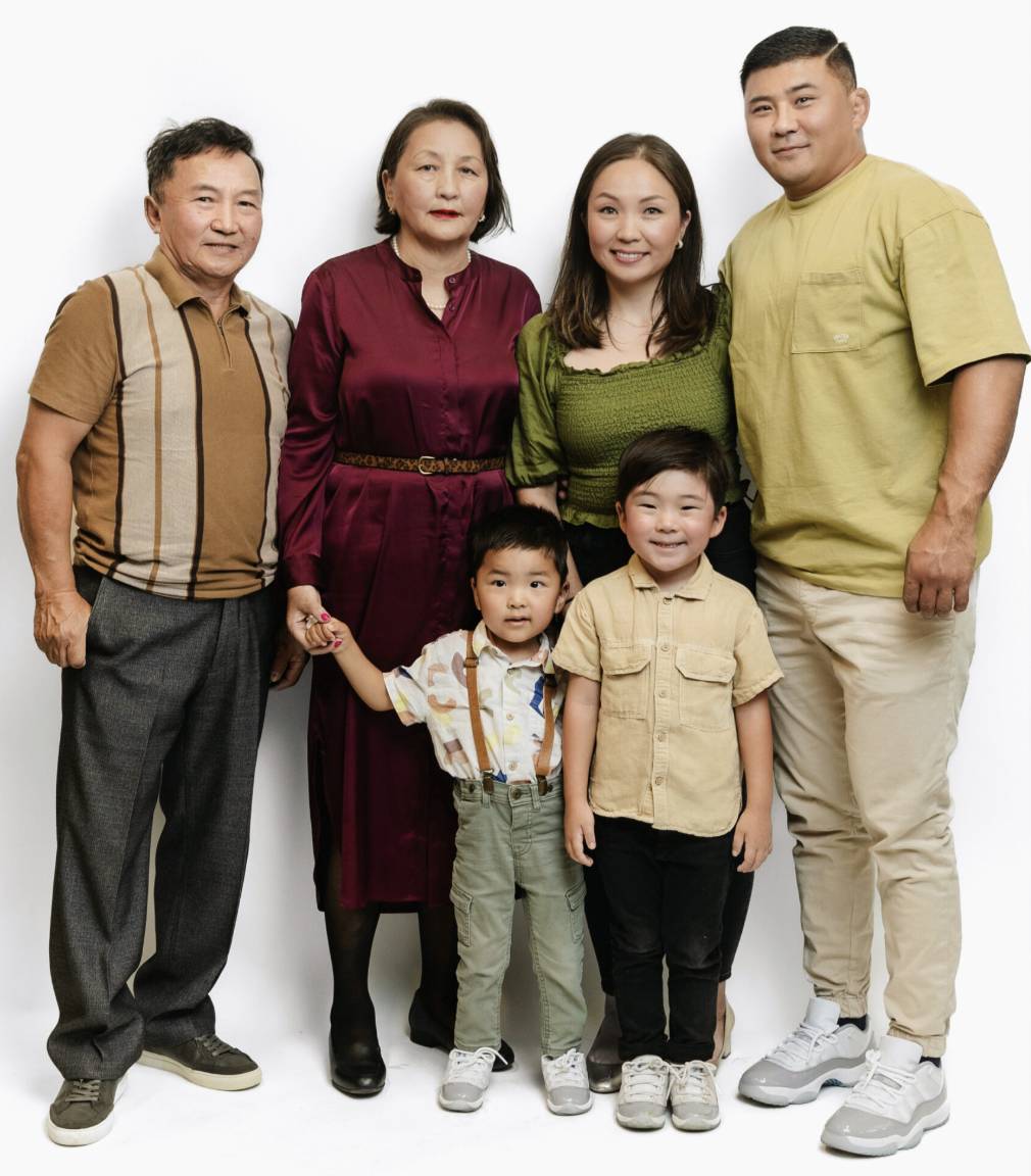 Multi-Generational Family w/Grandparents Demo